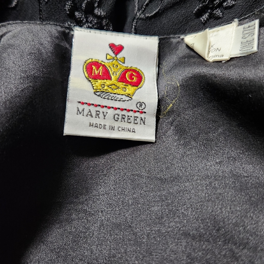 Mary Green Silk Robe - Picture 8 of 9